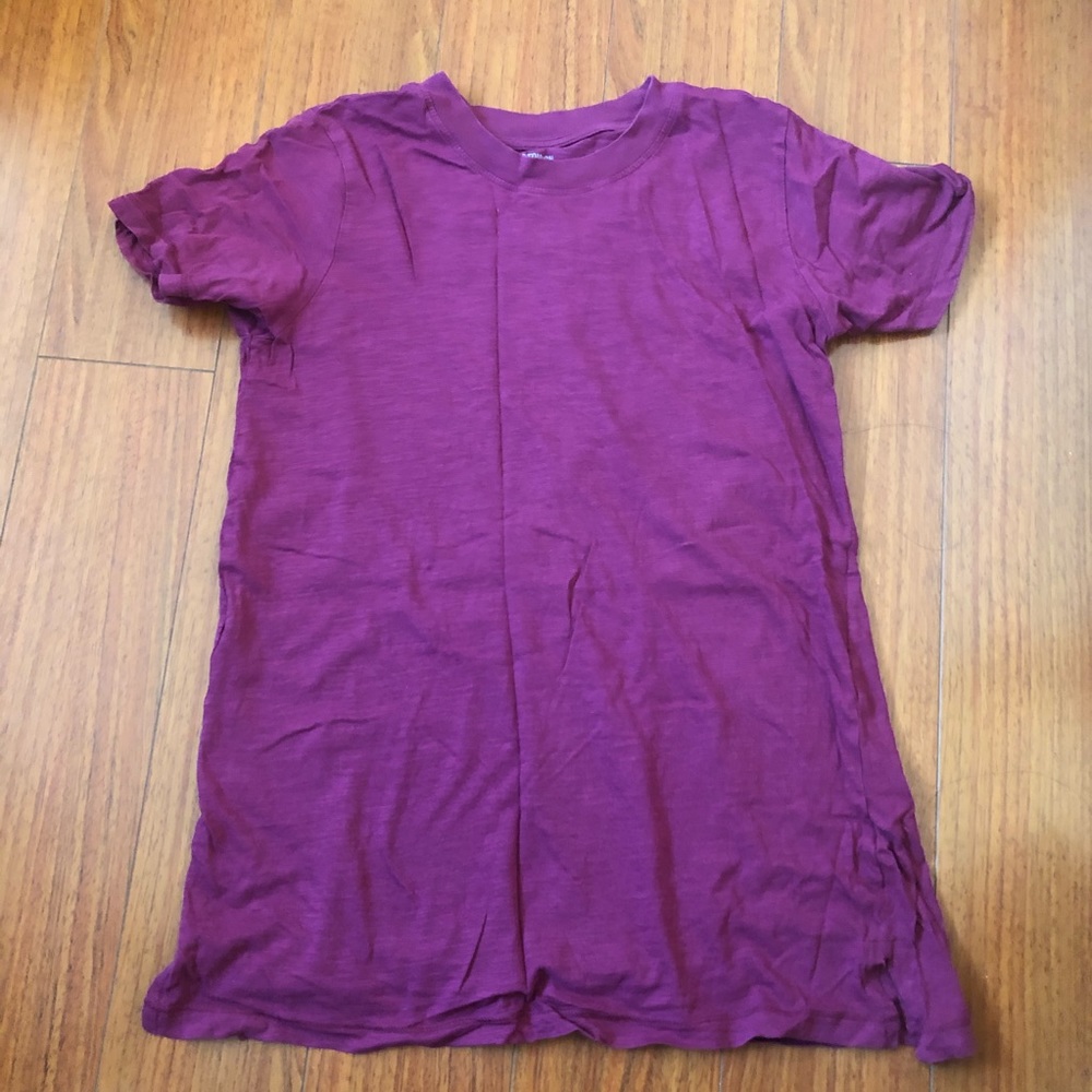 MAROON TEE